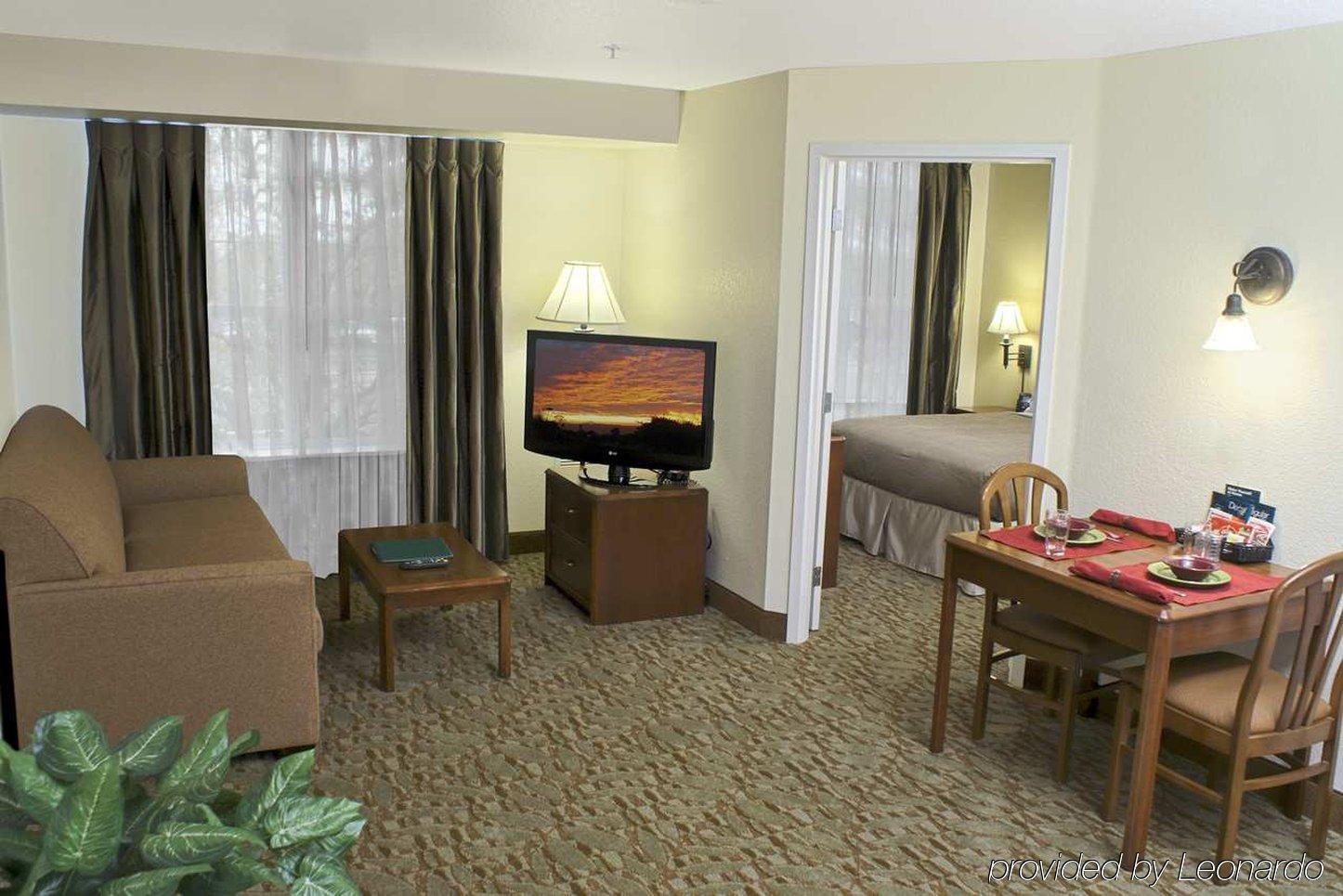 فندق أجنحة هوموود باى هيلتون نيوارك الغرفة الصورة